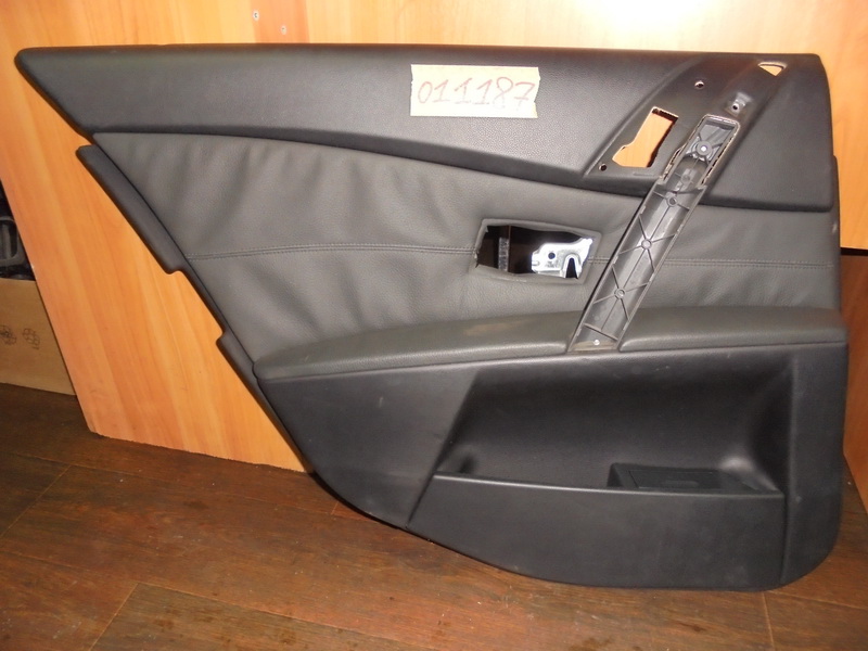 Обшивка двери кожа задняя левая BMW E60