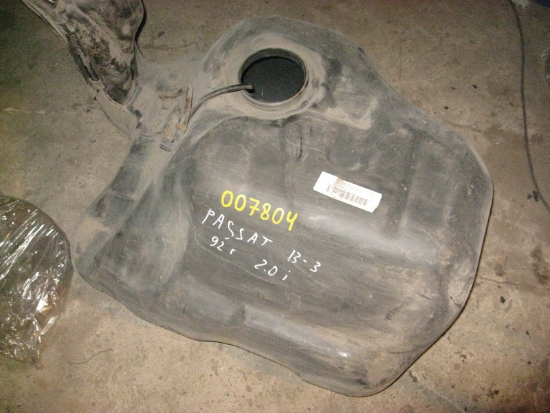 Бак топливный Passat B3