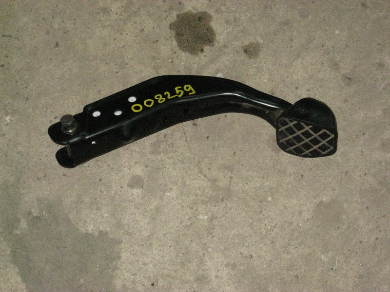 Педаль тормоза Skoda Octavia A4