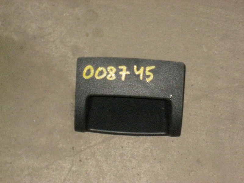 Ящик передней консоли Skoda Octavia (A5 1Z-)
