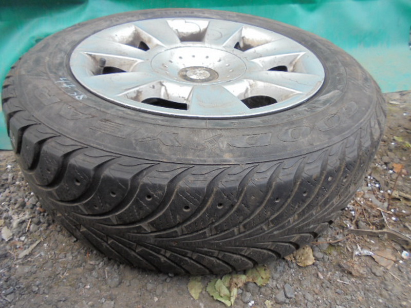 Резина Goodyear ultragrip R15