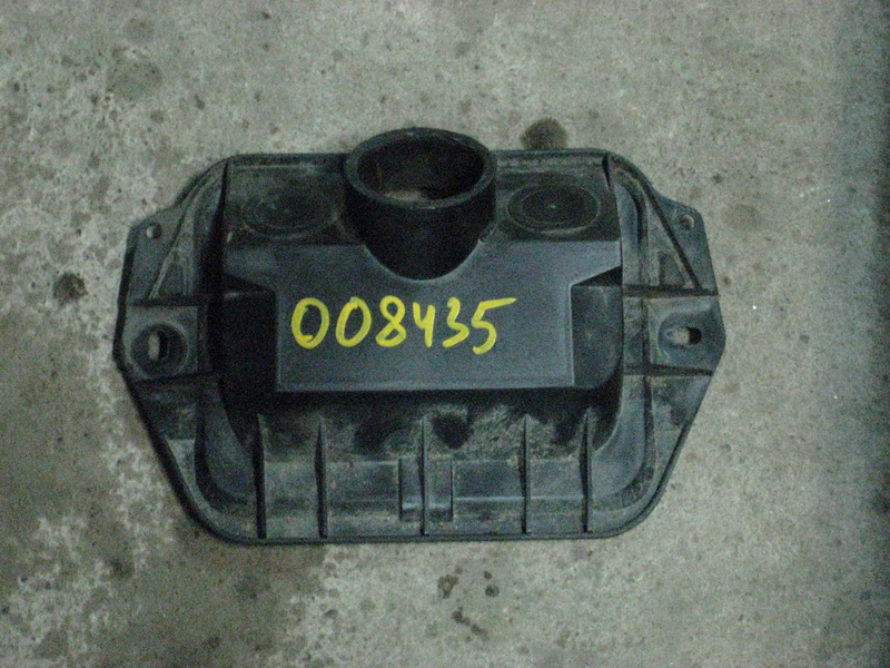 Крышка блока предохранителей Octavia (A4 1U-)