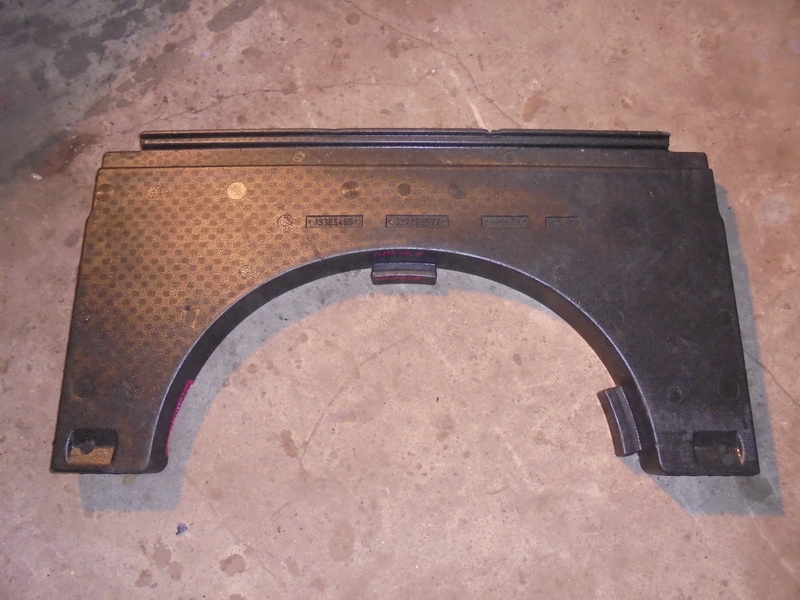 Пол багажника Opel Astra J GTC