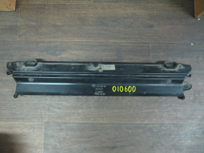 Накладка кассеты радиаторов BMW Е60 Е63 Е64