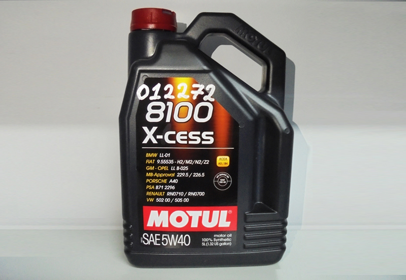 Моторное масло Motul 8100 X-cess 5W-40