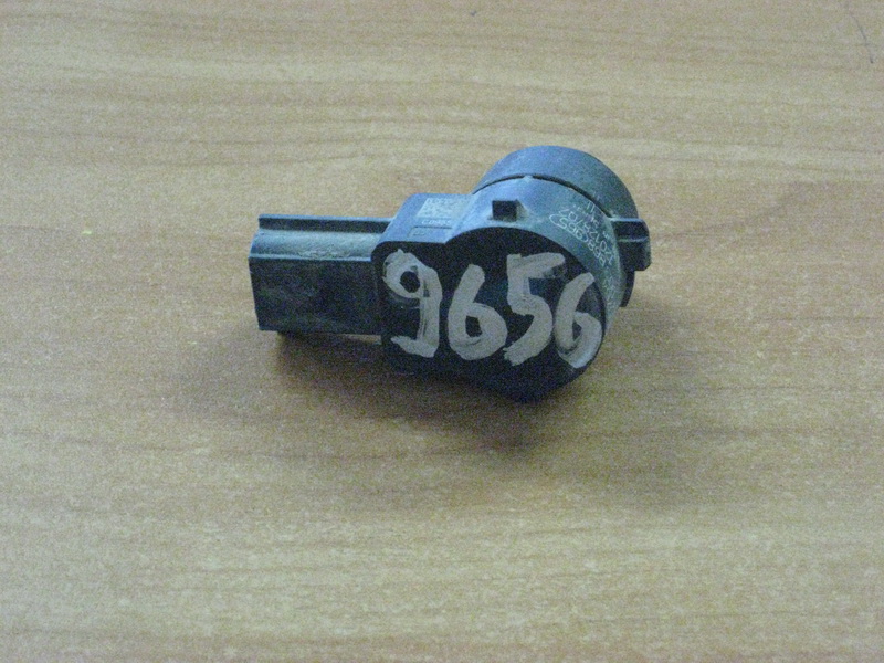 Датчик парковки Opel Astra J