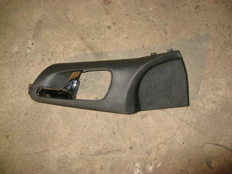 Ручка двери передней внутренняя левая Skoda Octavia (A4 1U-)