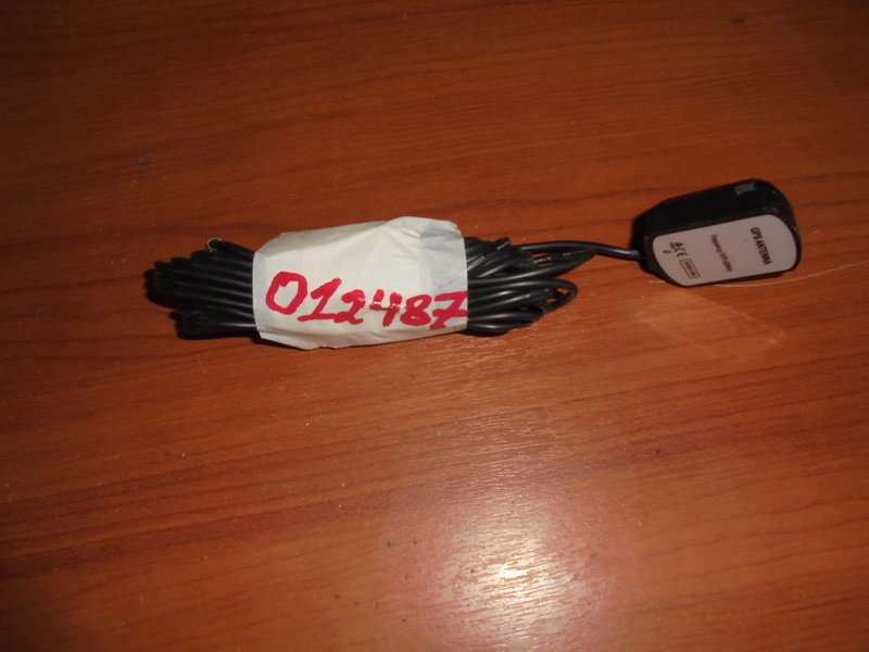 Антенна GPS BMW F25