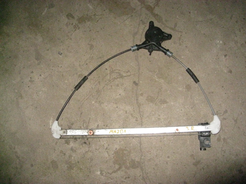 Стеклоподъемник электр. задний правый Mazda 6 (GG)