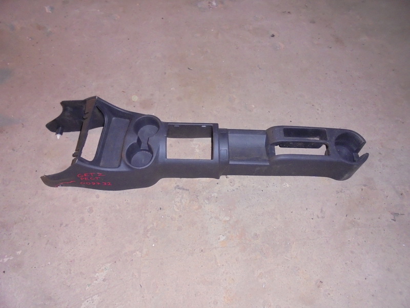 Консоль Hyundai Getz
