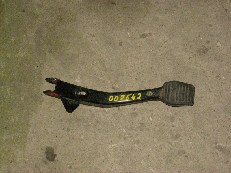 Педаль тормоза Escort 1990-1995