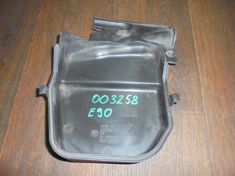 Пыльник гайки переднего амортизатора правый BMW E81 E82 E87 E88 Е90 E91 E92 E93 E84