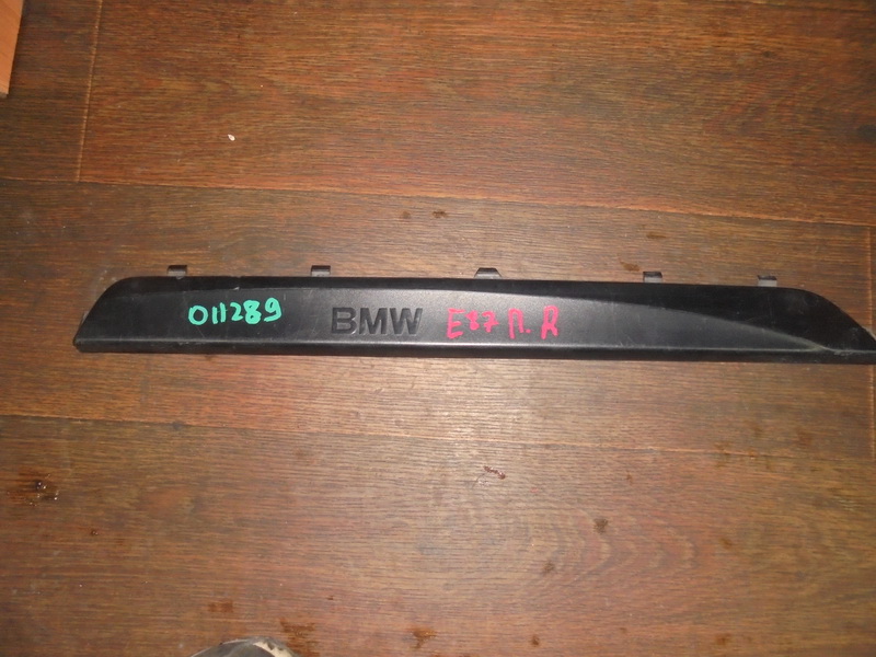 Накладка на порог передняя правая BMW Е87