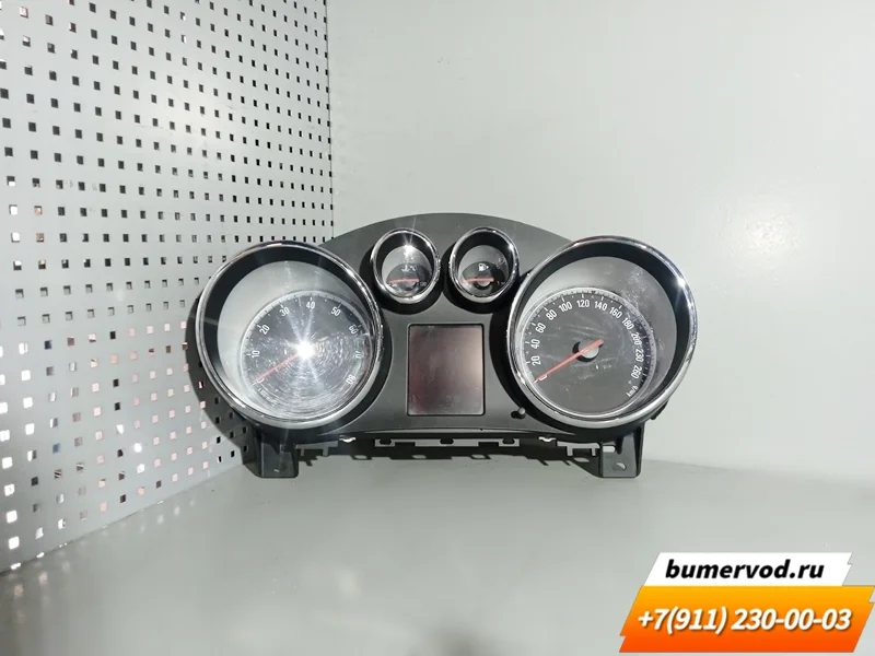 Панель приборов Opel Astra J