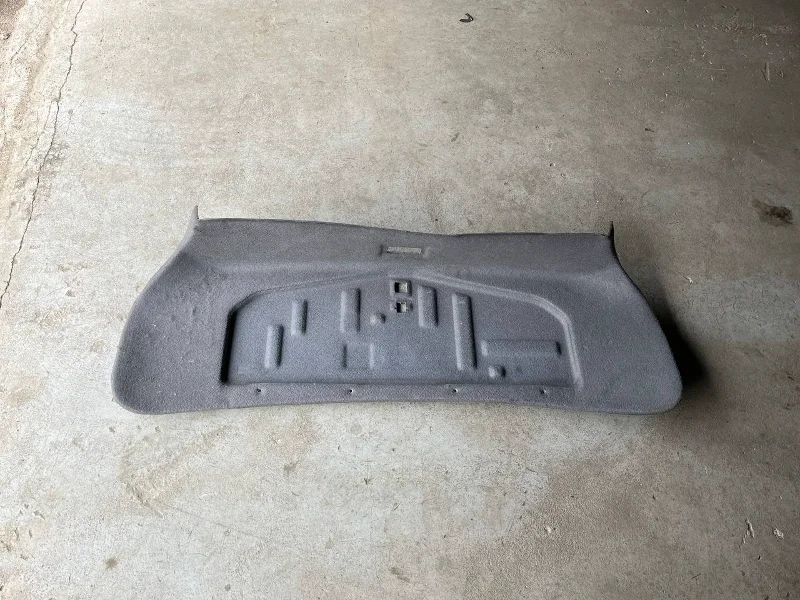 Обшивка крышки багажника BMW E39