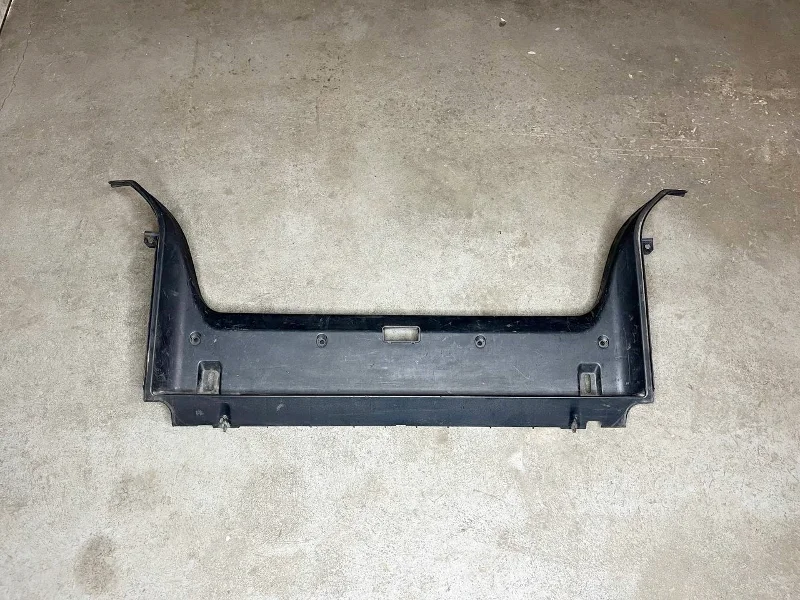 Обшивка багажника BMW E39