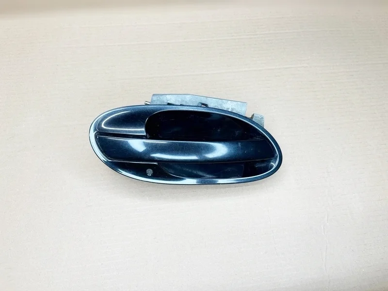 Ручка двери наружная правая BMW E65 E66