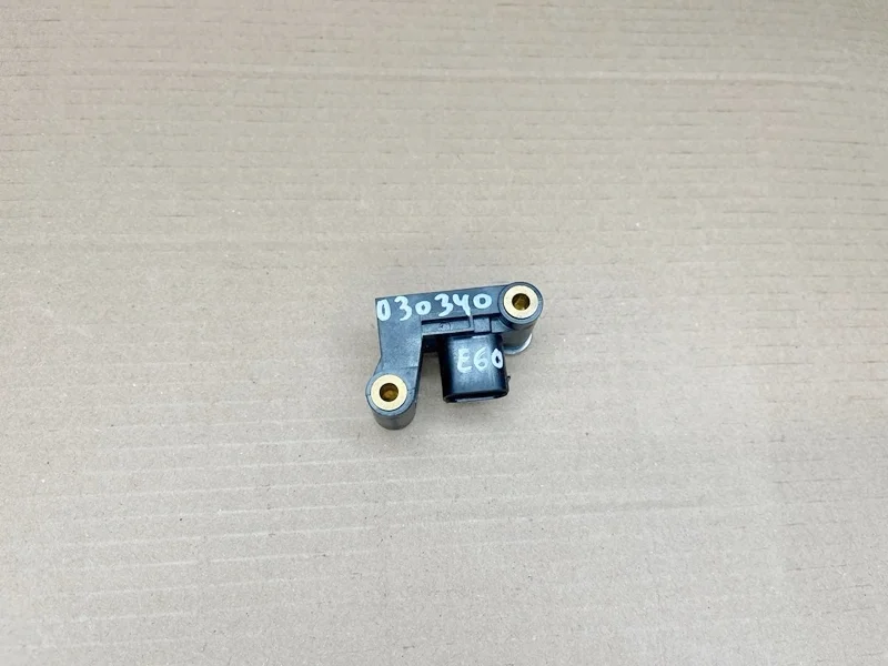 Датчик AIR BAG в центральной стойке BMW E60 E61 E63, Mini R55 R56