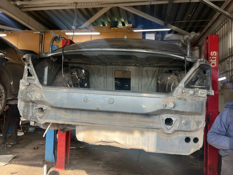 Панель задняя BMW E65