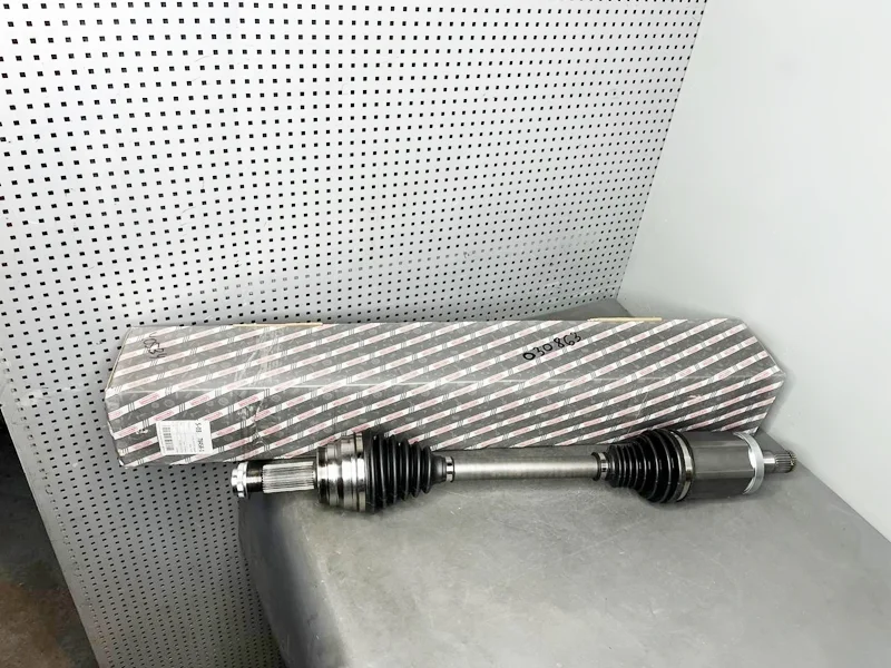 Полуось передняя левая BMW E70 E71 F15 F16
