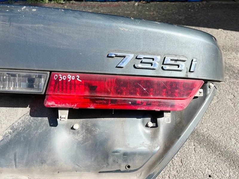 Фонарь задний внутренний правый BMW E65 E66