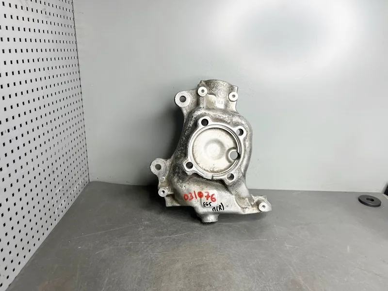 Кулак поворотный передний правый BMW E65 E66