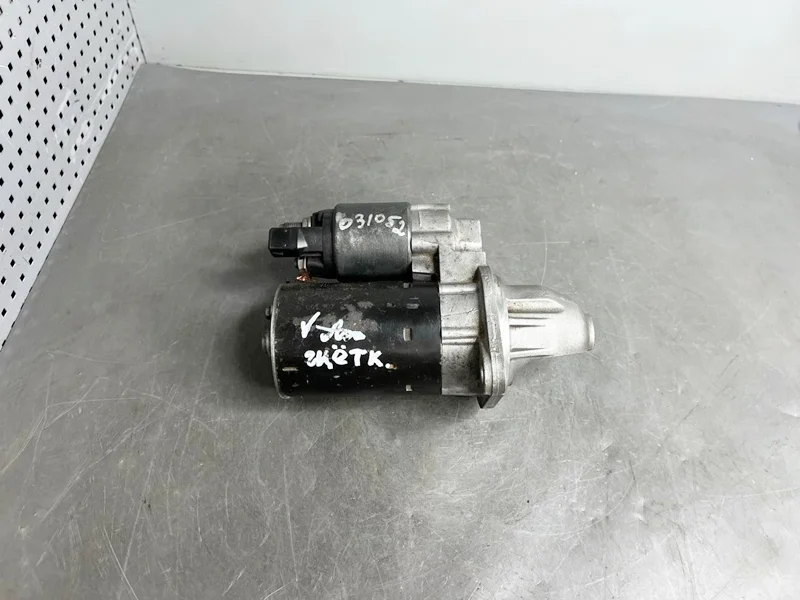 Стартер BMW E81 E87 E88 E90 E92 E93 E60 E65 E70 E71 E83 E84 F01 F10 F20 