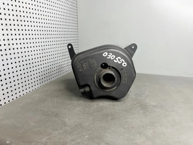 Бачок расширительный BMW Е70 F15 F16 Е71 F86 F85
