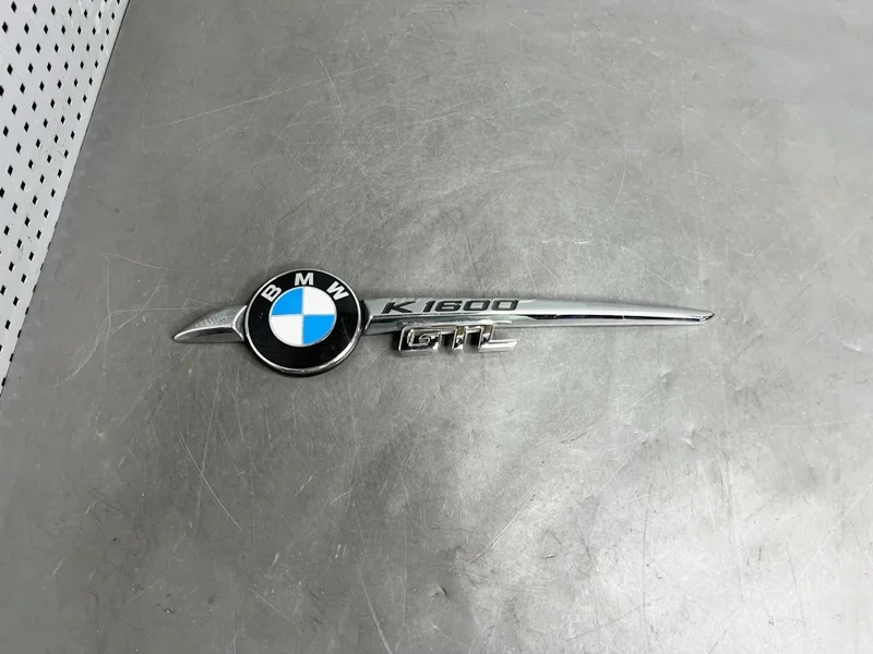 Эмблема K1600 GTL правая BMW K48 (K 1600 GT, K 1600 GTL)