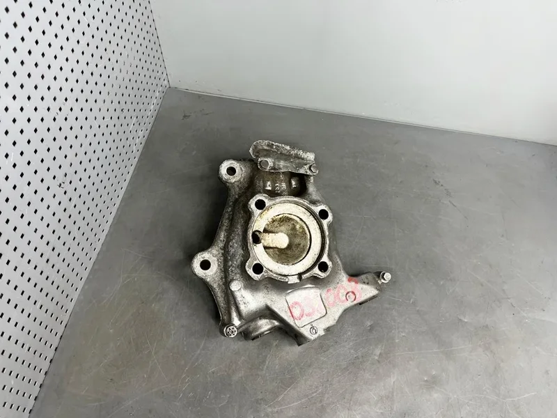 Кулак поворотный передний правый BMW E39