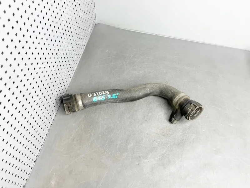 Патрубок радиатора нижний BMW E60 E61 E63 E65 E66