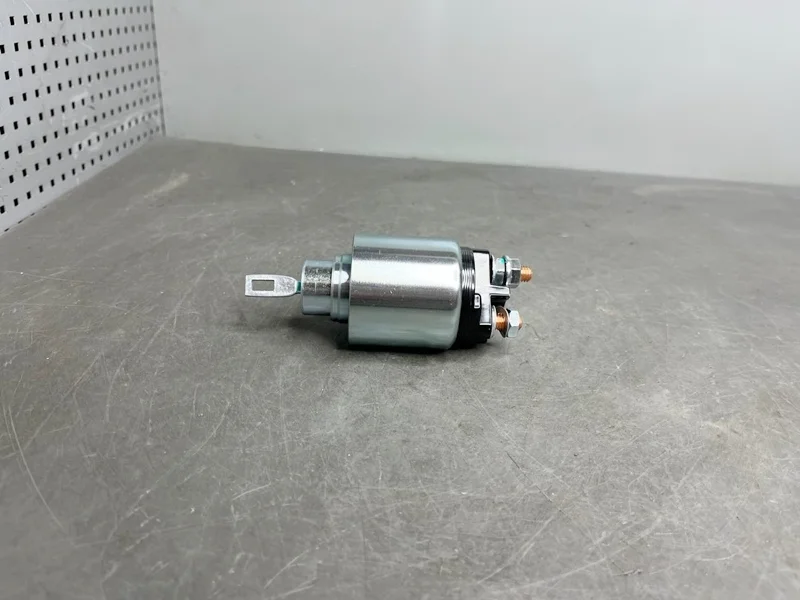 Втягивающее реле стартера BMW E81 E87 E88 E82 E90 E91 E92 E60 E83 E84 F01 F02