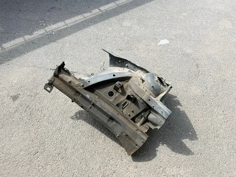 Лонжерон правый BMW E65