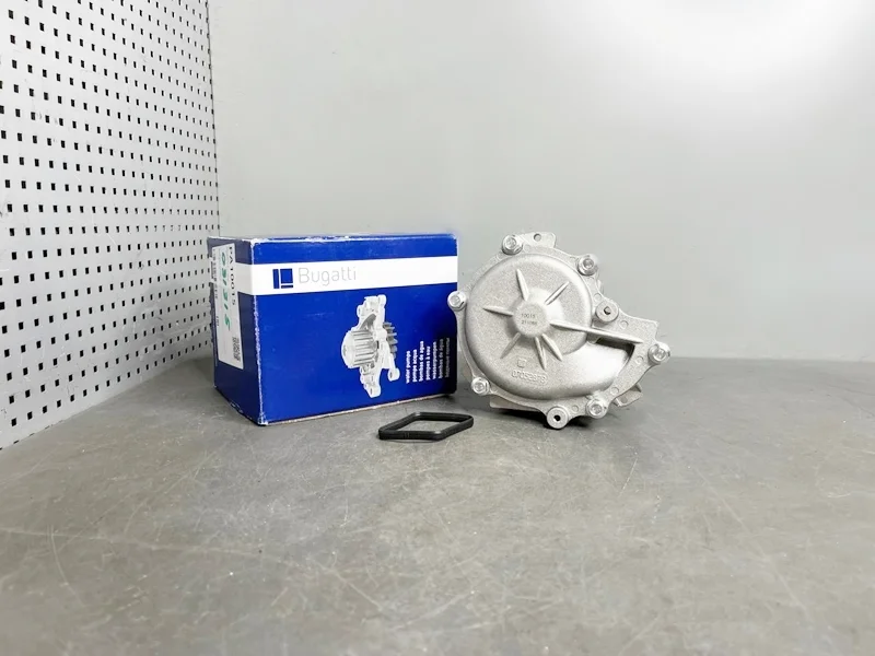 Насос водяной помпа BMW E81 E82 E87 E88 E46 E90 E91 E92 E93 E60 E84 E83