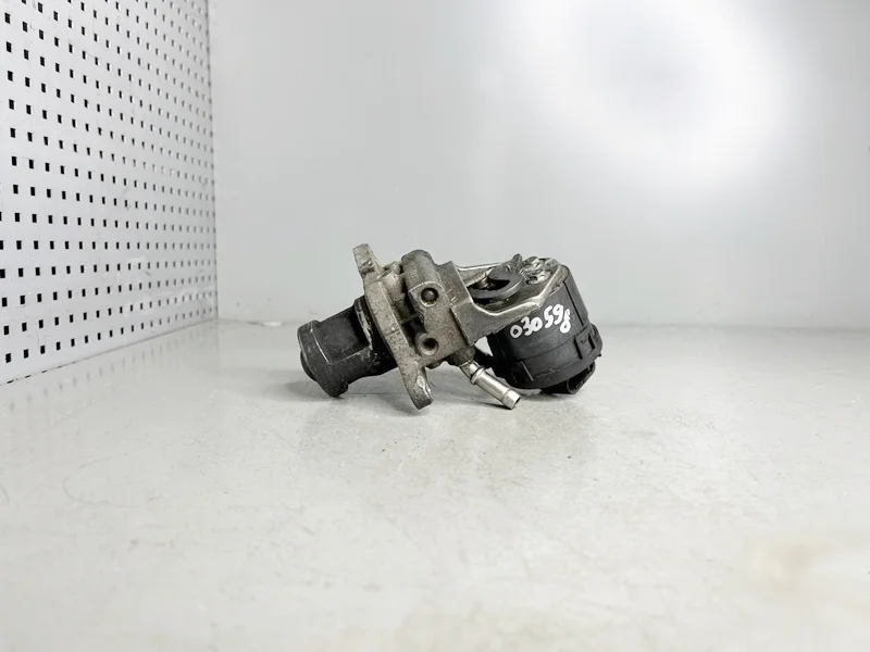 Клапан рециркуляции выхлопных газов BMW E87 E90 E83 E84 E70 E71 F07 F15 F16 F20