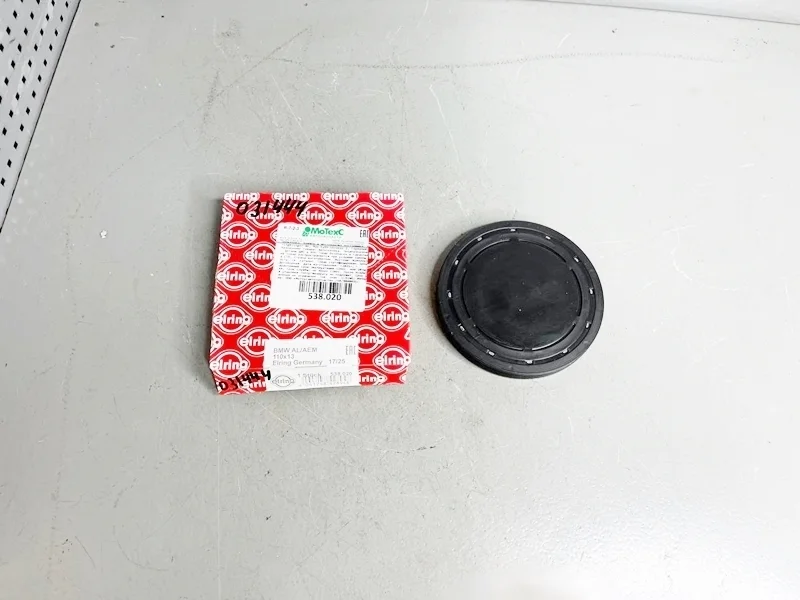 Крышка вакуумного насоса BMW E87 E90 E60 E65 E83 E84 E70 E71 F30 F10 F25 F15 F16