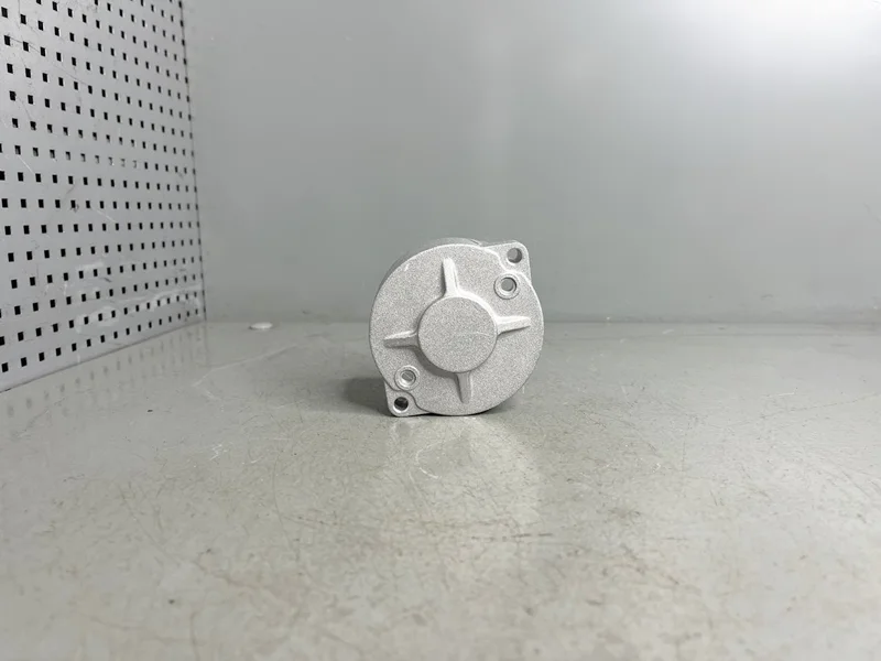 Крышка стартера задняя Mitsubishi L200