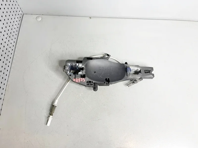 Кронштейн ручки двери передний правый BMW E70 E71 F25 F26