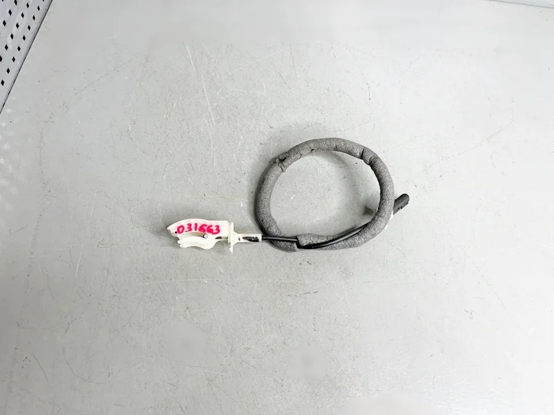 Трос открывания двери BMW Е46