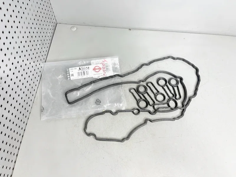 Прокладка клапанной крышки BMW E90 E92 F30 F34 F36 F07 F10 F06 F01 F02 F25 F26 E70 E71 F15 F16