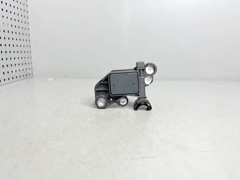 Реле-регулятор генератора Renault, Dacia