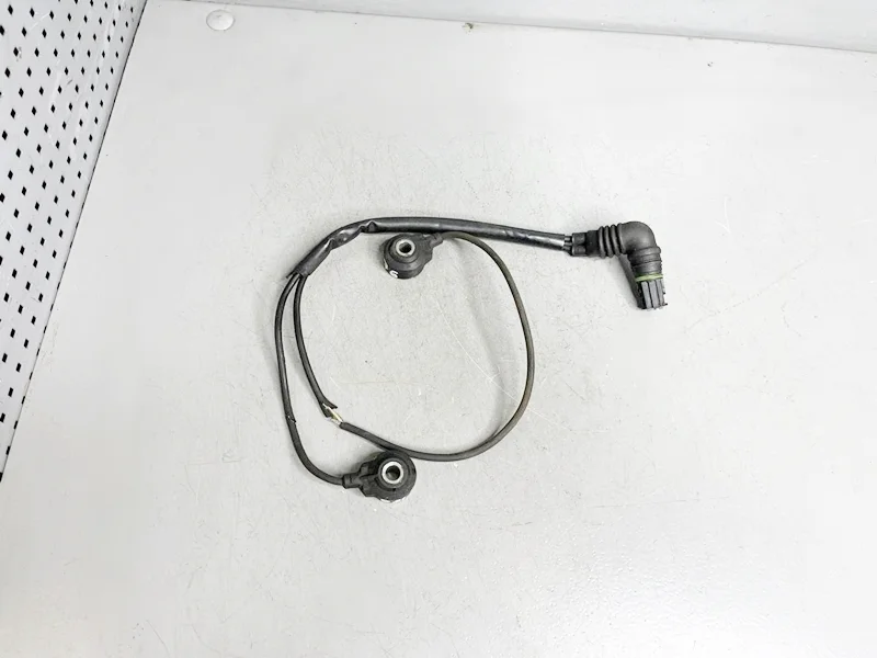 Датчик детонации BMW E39 E60 E61 E63 E38 E65 E66 E53 E70