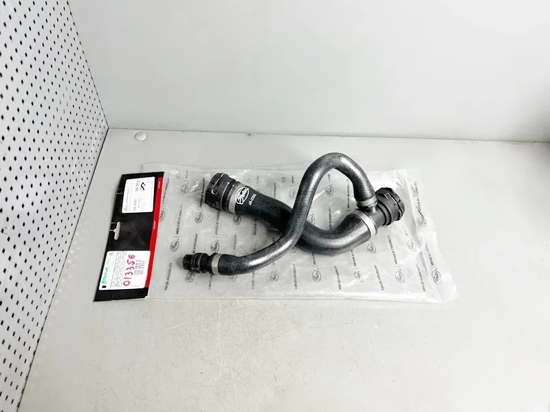 Патрубок радиатора BMW E70