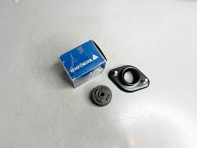 Опора заднего амортизатора BMW E36 E46