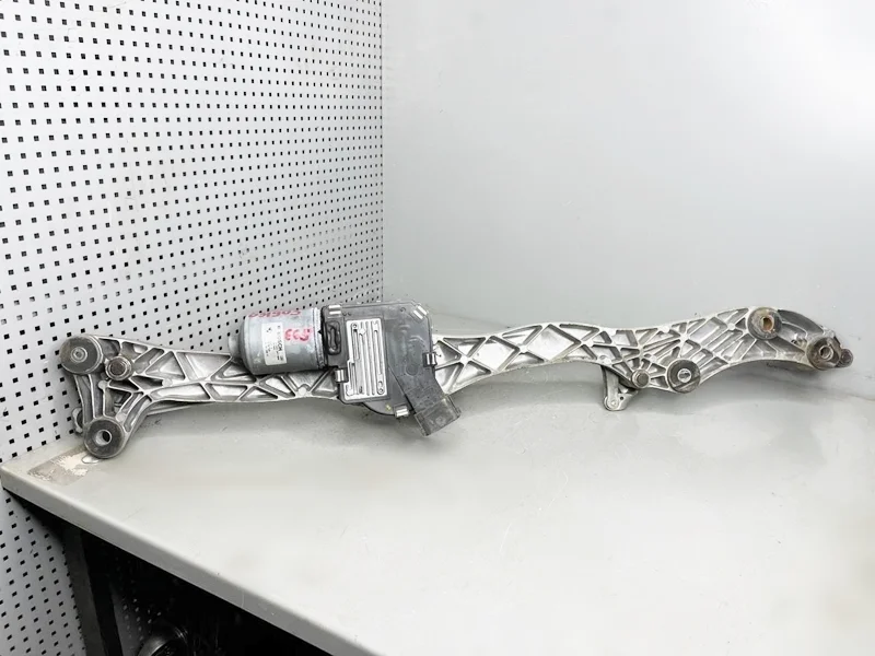 Трапеция стеклоочистителей с моторчиком BMW E65 E66