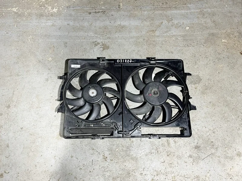 Вентилятор радиатора Audi A4 A5 A6 Q3 Q5