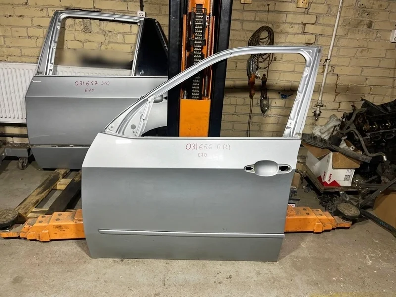 Дверь передняя левая BMW E70