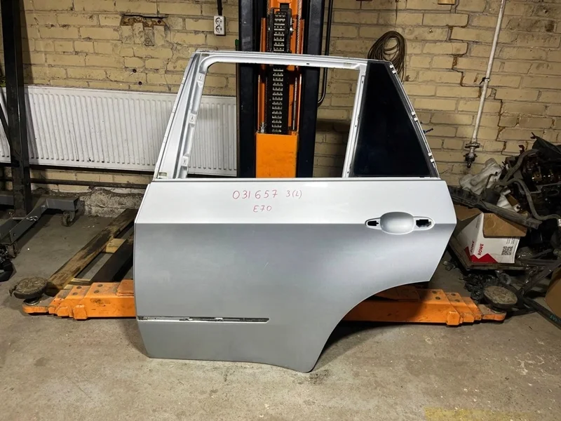 Дверь задняя левая BMW E70