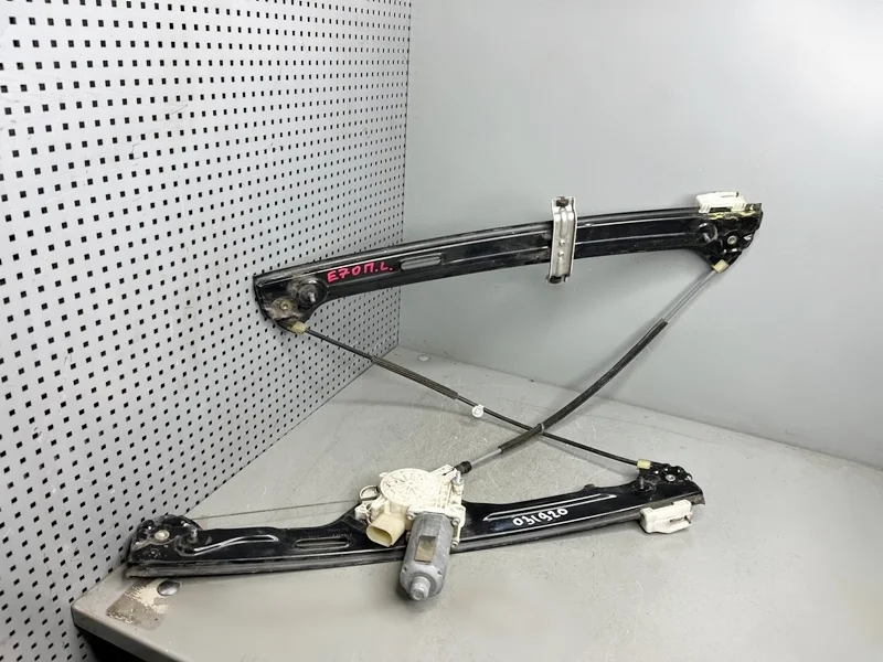 Стеклоподъемник передний левый BMW E70