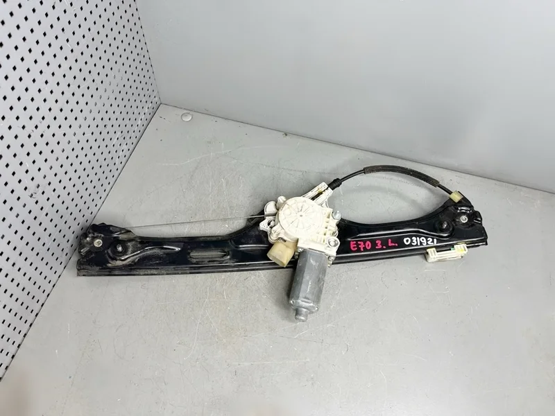 Стеклоподъемник задний левый BMW E70